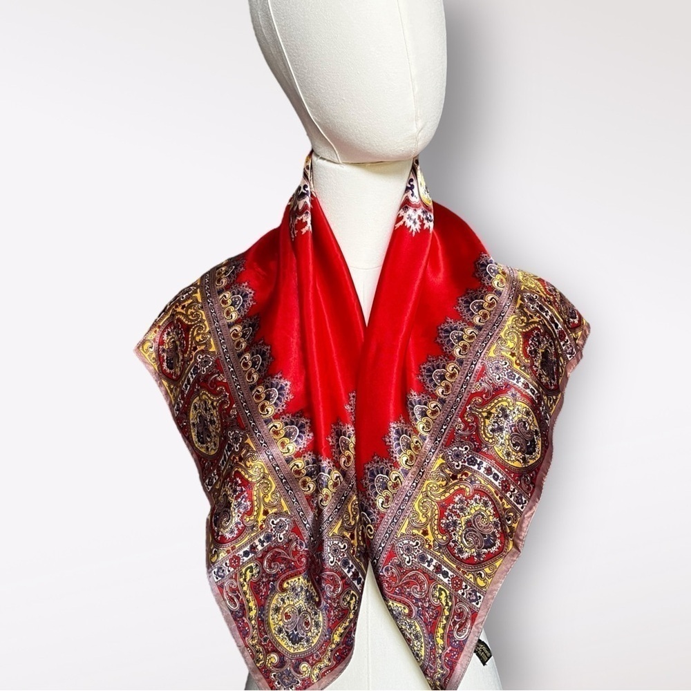 VTG 60s Queen Pearl by Yamashita Brand Acetate Silky Scarf Headscarf Paisley Red - Picture 6 of 14